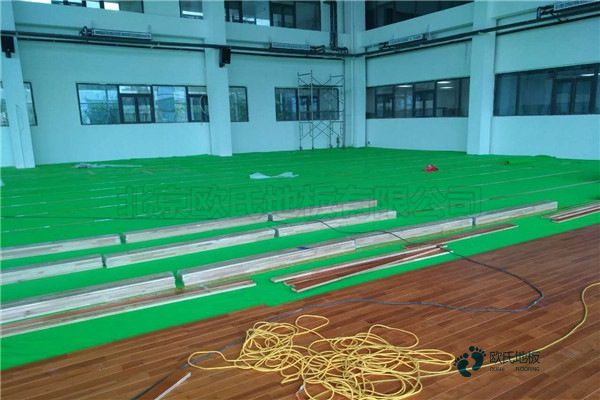 室内运动木地板维修